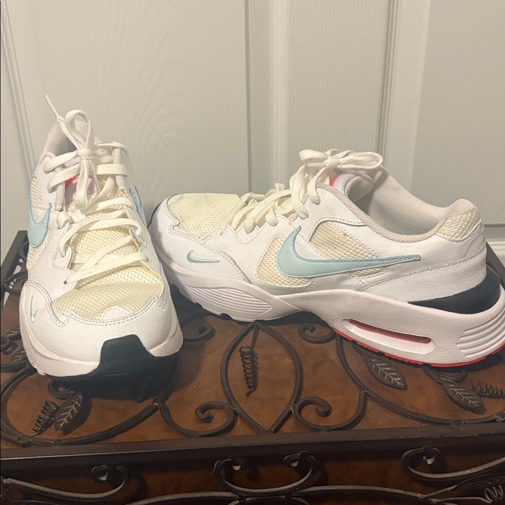 Nike Air Max Fusion Womens Size 12 Shoes CJ1671 103 Multicolor. New